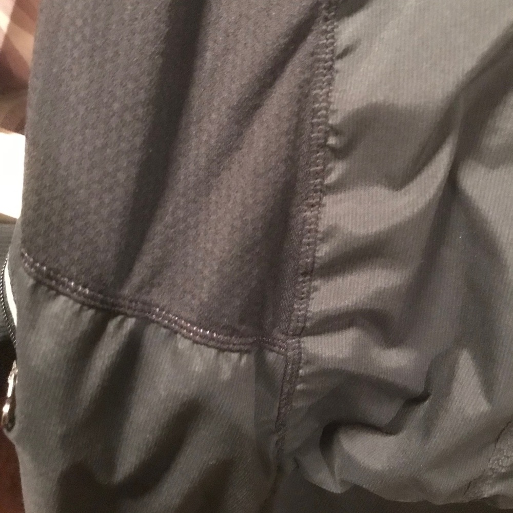 RARE Lululemon Back on Track Jacket 6 - Picture 5 of 8